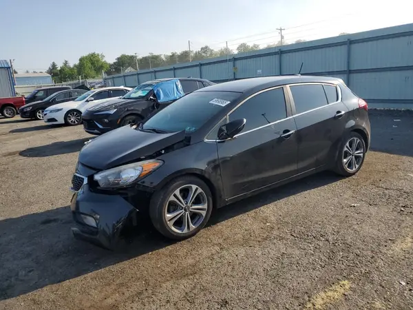 KNAFX5A89G5628737 2016 KIA FORTE - Image 1