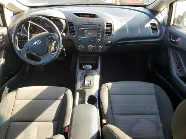 KNAFX5A89G5633713 2016 KIA FORTE - Image 8