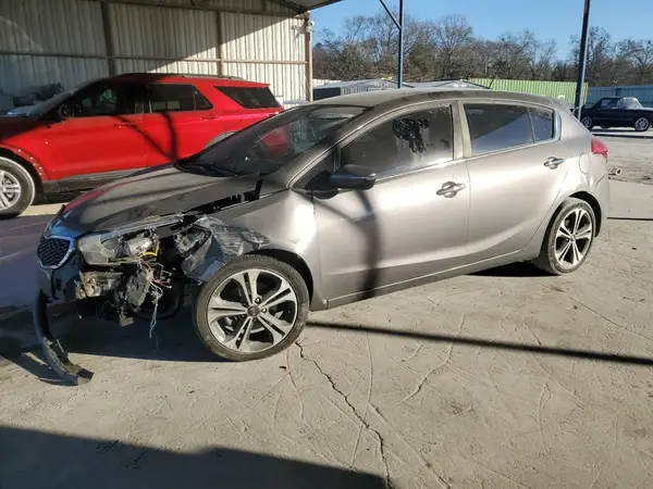 KNAFX5A89G5634280 2016 KIA FORTE - Image 1