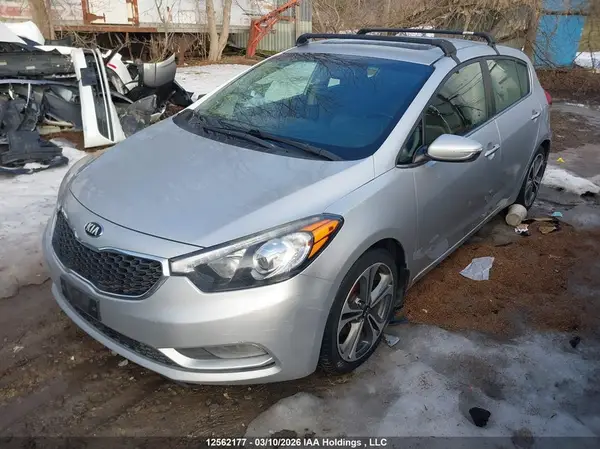 KNAFX5A89G5647238 2016 KIA FORTE - Image 2