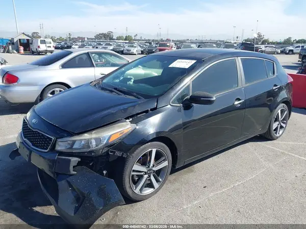 KNAFX5A89H5668706 2017 KIA FORTE - Image 2