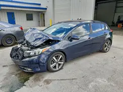 KNAFX5A89H5726796 2017 KIA FORTE