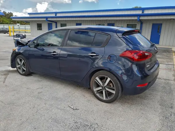 KNAFX5A89H5726796 2017 KIA FORTE - Image 2