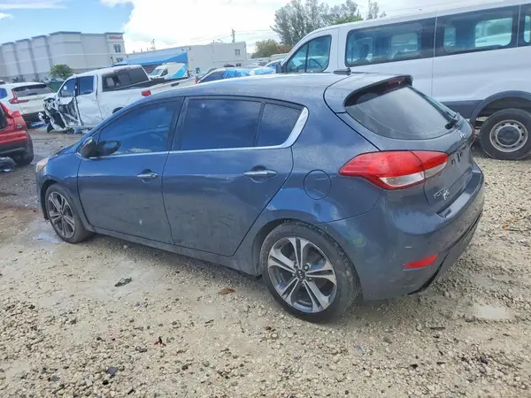 KNAFX5A8XG5627760 2016 KIA FORTE - Image 2