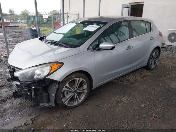 KNAFX5A8XG5629279 2016 KIA FORTE - Image 2