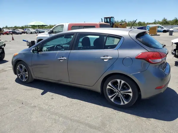 KNAFX5A8XG5631758 2016 KIA FORTE - Image 2