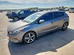 KNAFX5A8XH5706833 2017 KIA FORTE