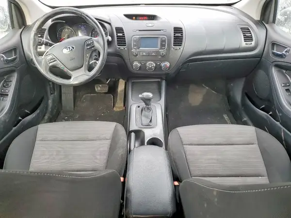 KNAFX6A80G5642984 2016 KIA FORTE - Image 8