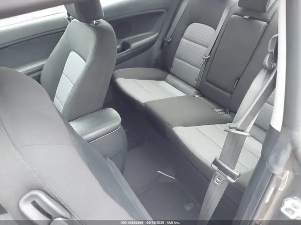 KNAFX6A80G5658151 2016 KIA FORTE - Image 8