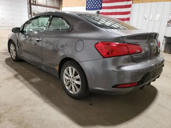 KNAFX6A81G5649992 2016 KIA FORTE - Image 2