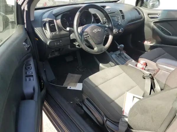 KNAFX6A82G5597871 2016 KIA FORTE - Image 8