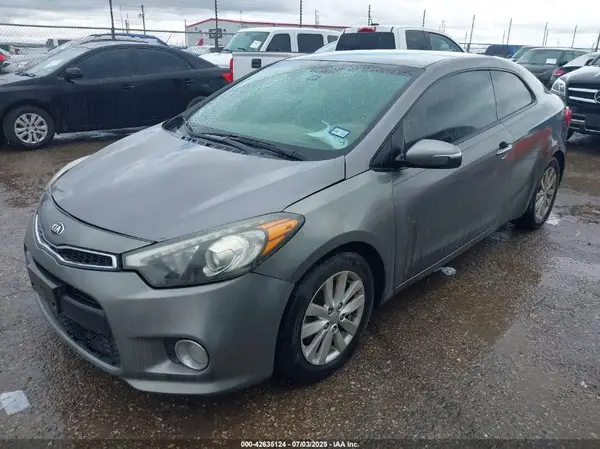 KNAFX6A82G5619562 2016 KIA FORTE - Image 2