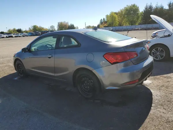 KNAFX6A82G5624583 2016 KIA FORTE - Image 2