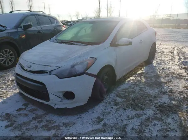KNAFX6A83G5481644 2016 KIA FORTE - Image 2