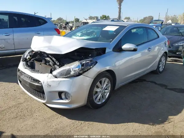 KNAFX6A83G5597541 2016 KIA FORTE - Image 2