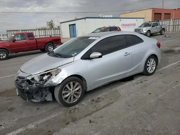 KNAFX6A84G5572521 2016 KIA FORTE - Image 1