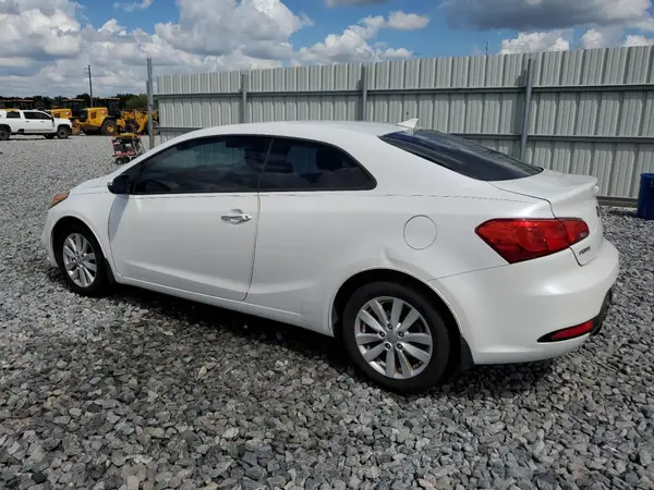 KNAFX6A84G5574365 2016 KIA FORTE - Image 2