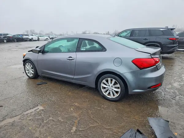 KNAFX6A84G5641370 2016 KIA FORTE - Image 2