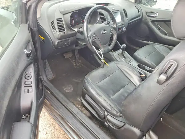 KNAFX6A85G5599887 2016 KIA FORTE - Image 8