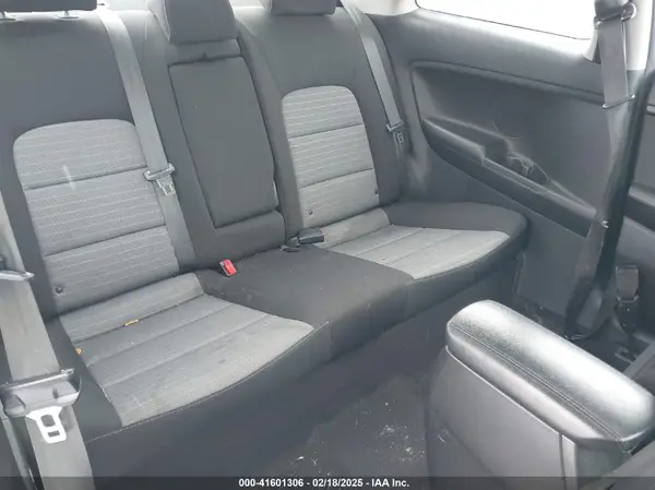KNAFX6A85G5607034 2016 KIA FORTE - Image 8