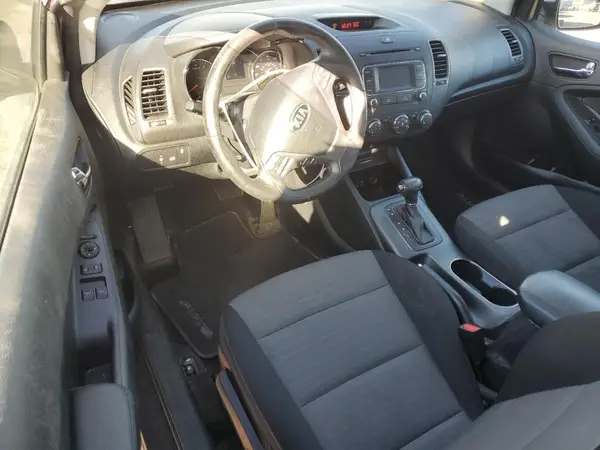 KNAFX6A86G5657201 2016 KIA FORTE - Image 8
