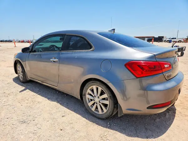 KNAFX6A87G5575851 2016 KIA FORTE - Image 2