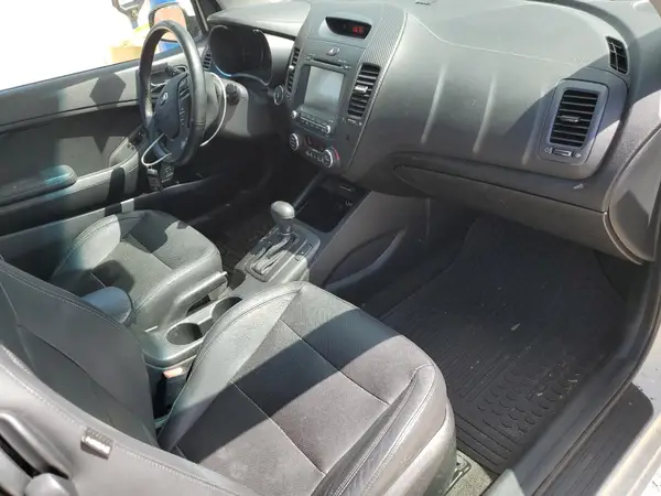 KNAFX6A87G5585943 2016 KIA FORTE - Image 8