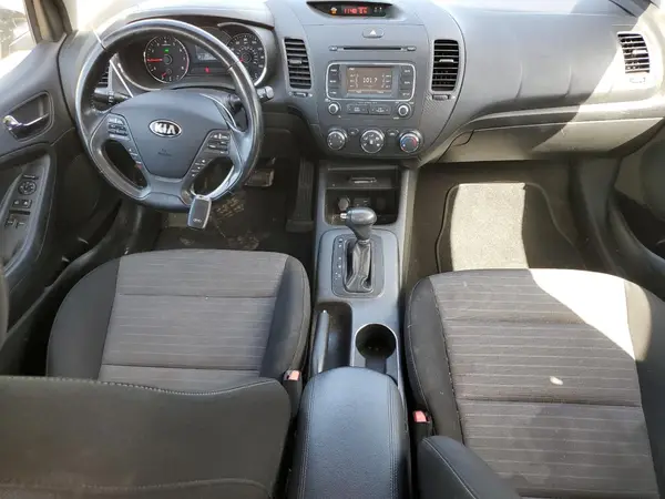 KNAFX6A88G5604743 2016 KIA FORTE - Image 8