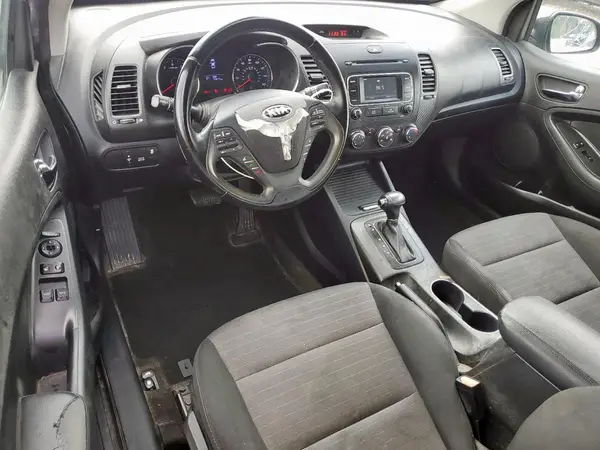 KNAFX6A88G5633403 2016 KIA FORTE - Image 8