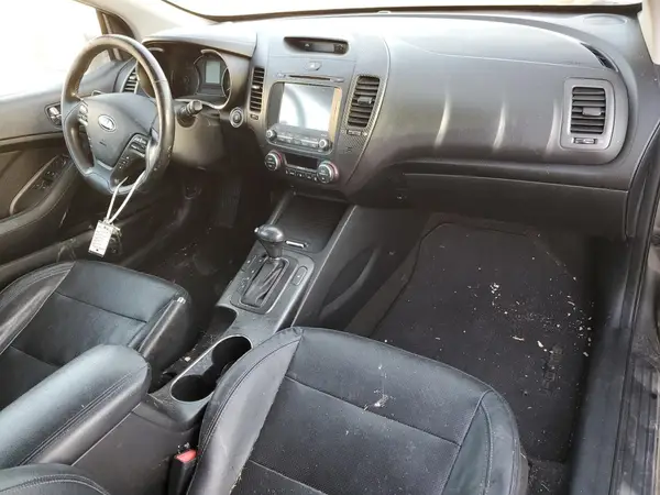 KNAFX6A89G5602919 2016 KIA FORTE - Image 8