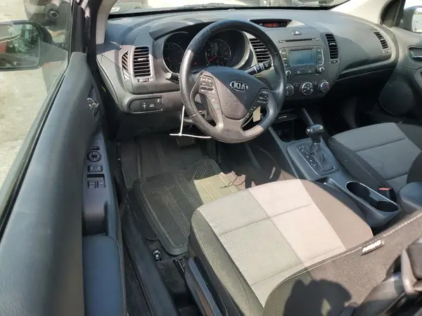 KNAFX6A8XG5606882 2016 KIA FORTE - Image 8