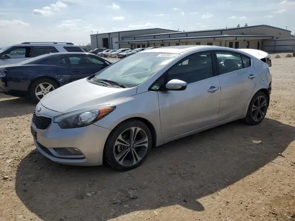 KNAFZ4A80G5489585 2016 KIA FORTE - Image 1