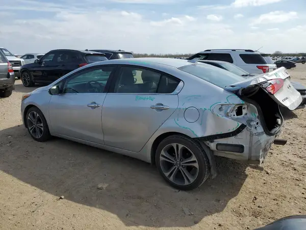 KNAFZ4A80G5489585 2016 KIA FORTE - Image 2