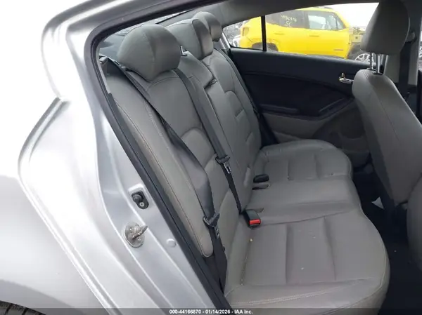 KNAFZ4A80G5490154 2016 KIA FORTE - Image 8