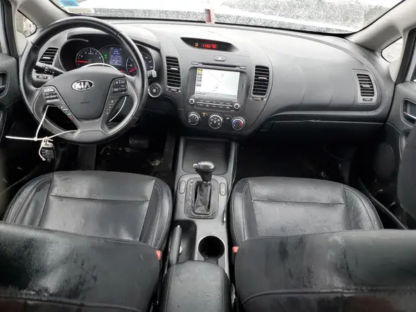 KNAFZ4A80G5549185 2016 KIA FORTE - Image 8