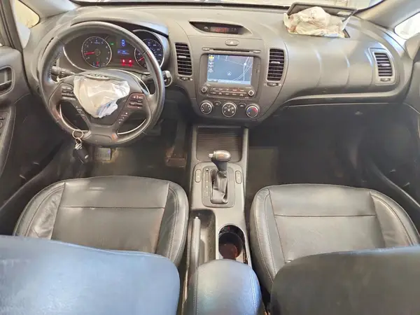 KNAFZ4A80G5551969 2016 KIA FORTE - Image 8