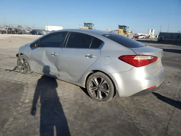 KNAFZ4A80G5556931 2016 KIA FORTE - Image 2