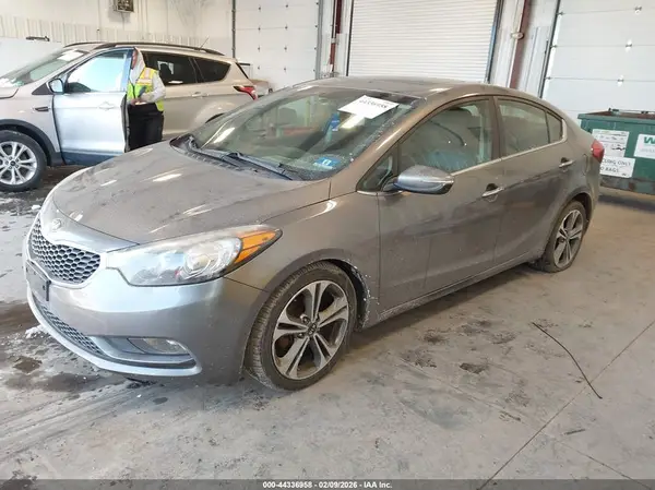 KNAFZ4A80G5571994 2016 KIA FORTE - Image 2