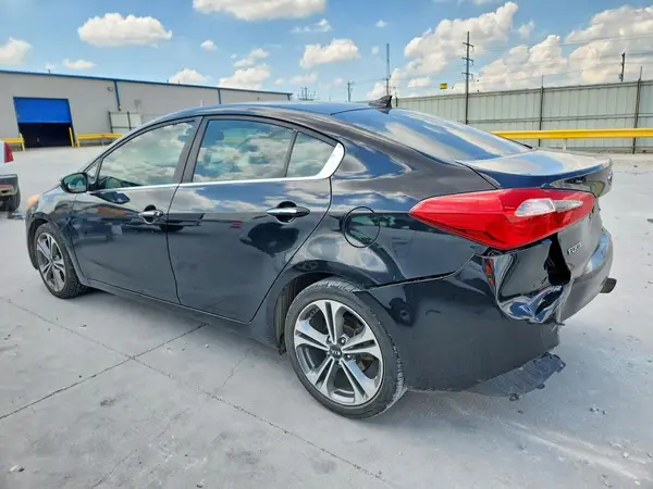 KNAFZ4A80G5578637 2016 KIA FORTE - Image 2