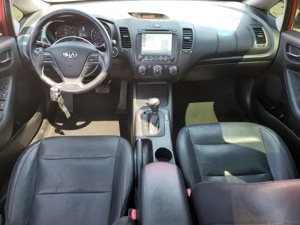 KNAFZ4A80G5598242 2016 KIA FORTE - Image 8