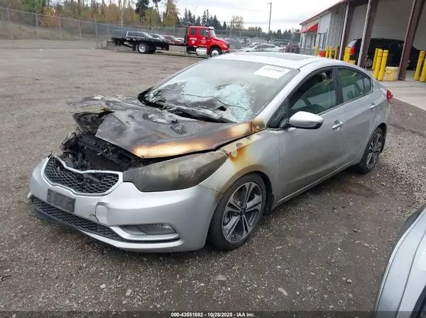 KNAFZ4A81G5451377 2016 KIA FORTE - Image 2