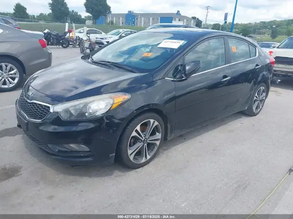 KNAFZ4A81G5455641 2016 KIA FORTE - Image 2