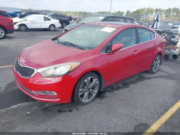 KNAFZ4A81G5529186 2016 KIA FORTE - Image 2
