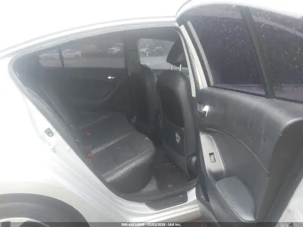 KNAFZ4A81G5578517 2016 KIA FORTE - Image 8