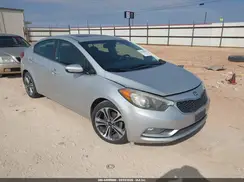 KNAFZ4A81G5598072 2016 KIA FORTE