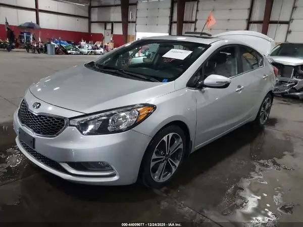 KNAFZ4A82G5522859 2016 KIA FORTE - Image 2