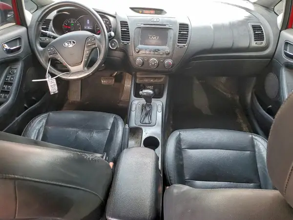 KNAFZ4A82G5547776 2016 KIA FORTE - Image 8