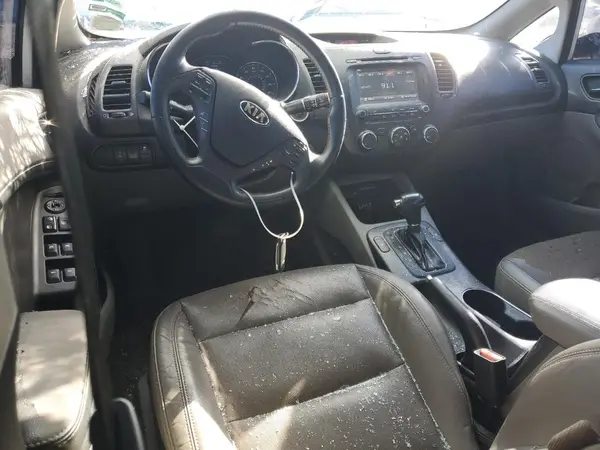 KNAFZ4A82G5552038 2016 KIA FORTE - Image 8