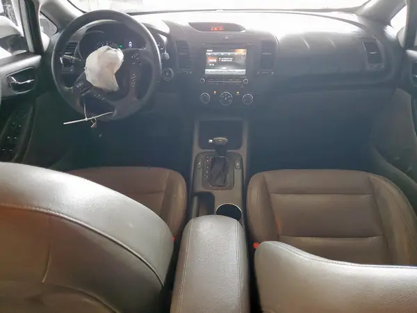 KNAFZ4A83G5505035 2016 KIA FORTE - Image 8
