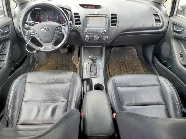 KNAFZ4A83G5550394 2016 KIA FORTE - Image 8